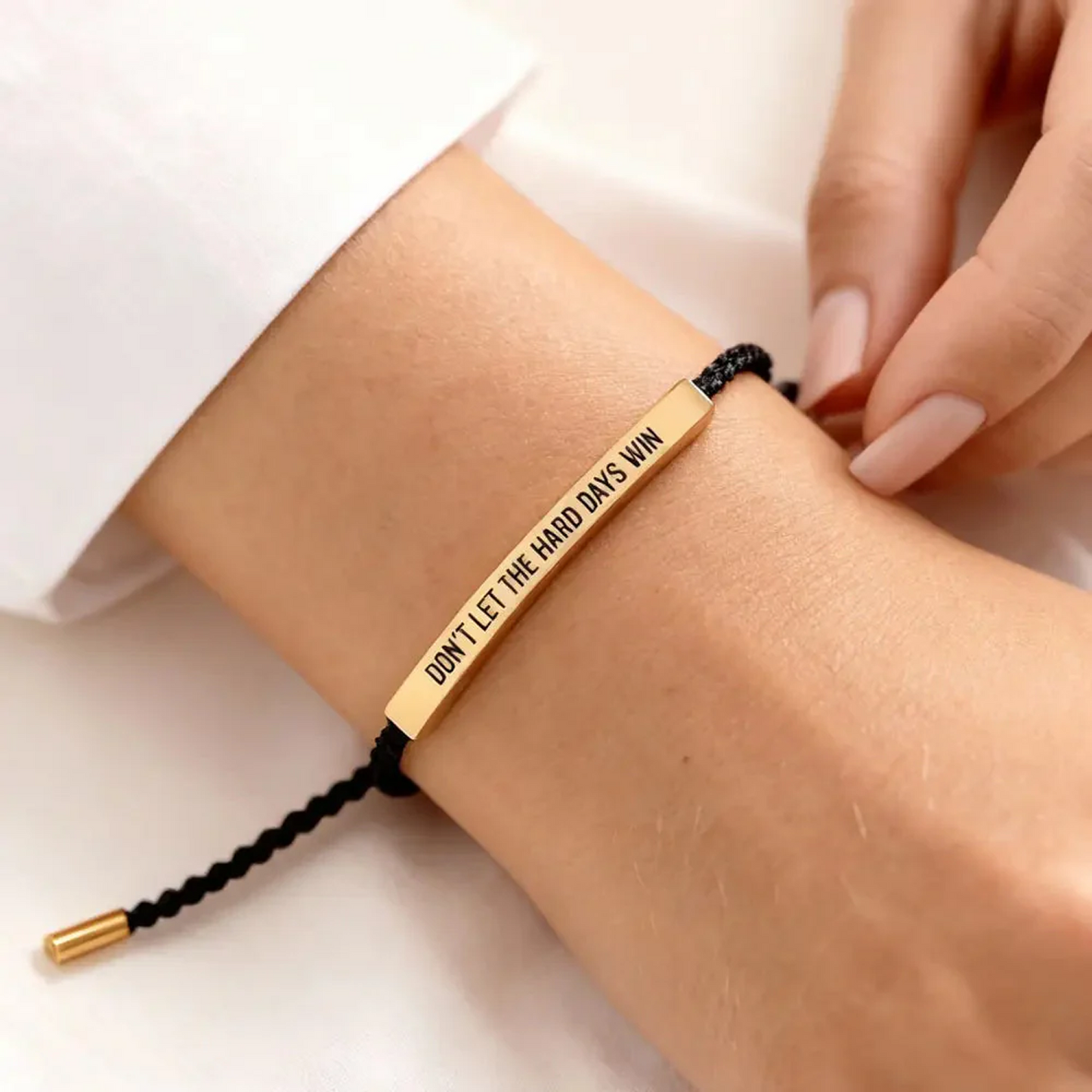 Pulseira "Não deixe os dias difíceis vencerem"