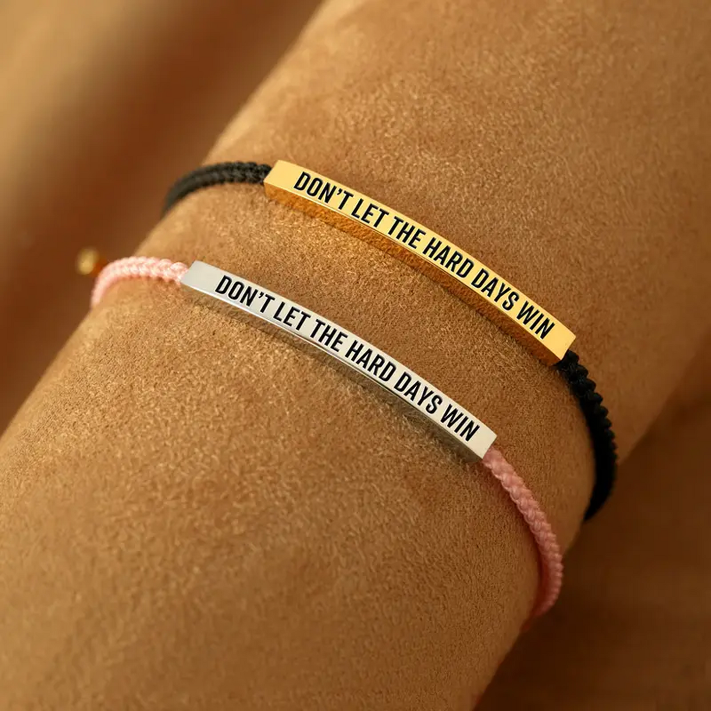 Pulseira "Não deixe os dias difíceis vencerem"